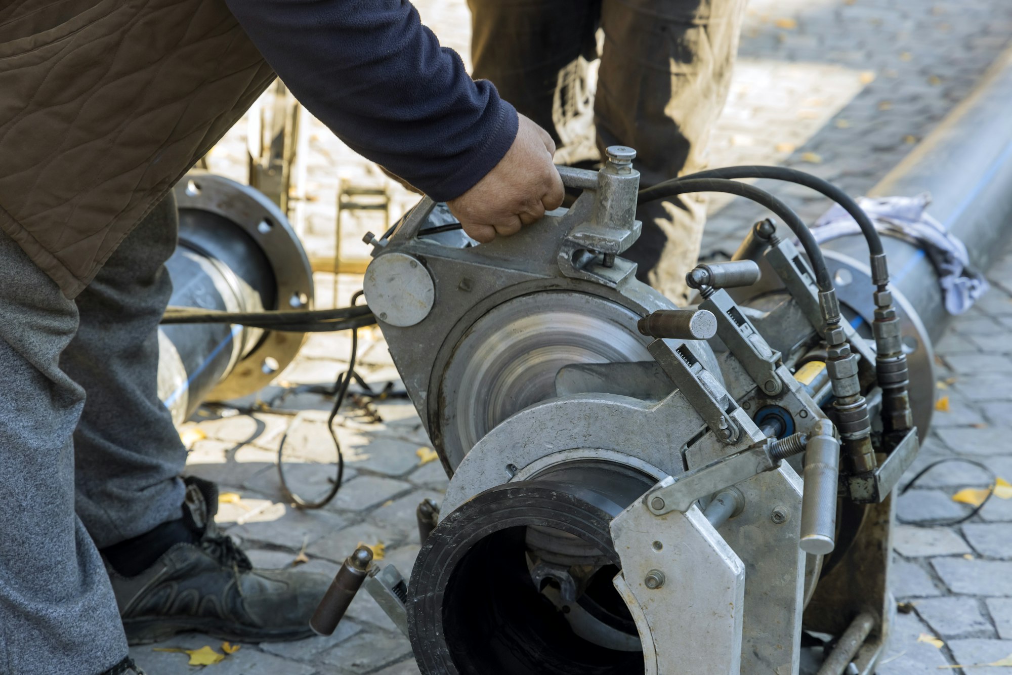 HDPE pipe welding for connecting the water pipe in the reconstruction road